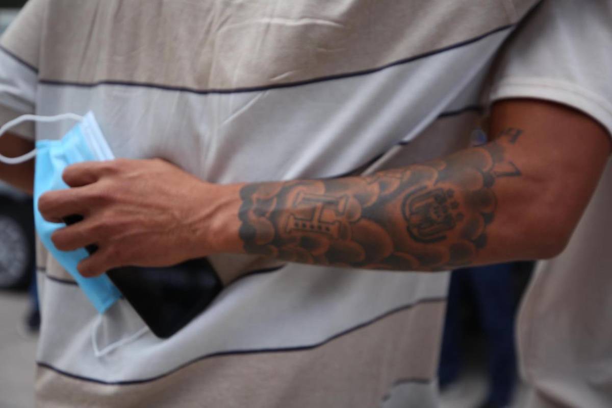 Este es el tatuaje de Andy Najar en su brazo.