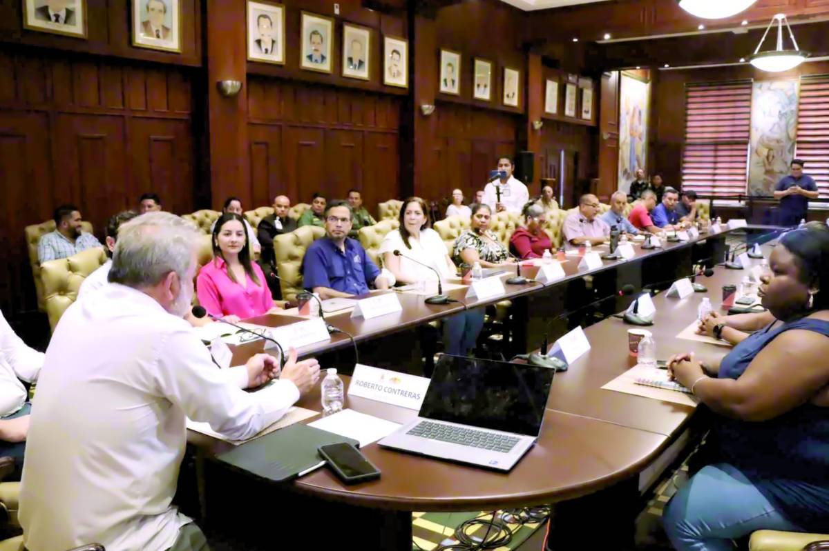 Quince personas tienen detenida la construcción del bulevar Jucutuma