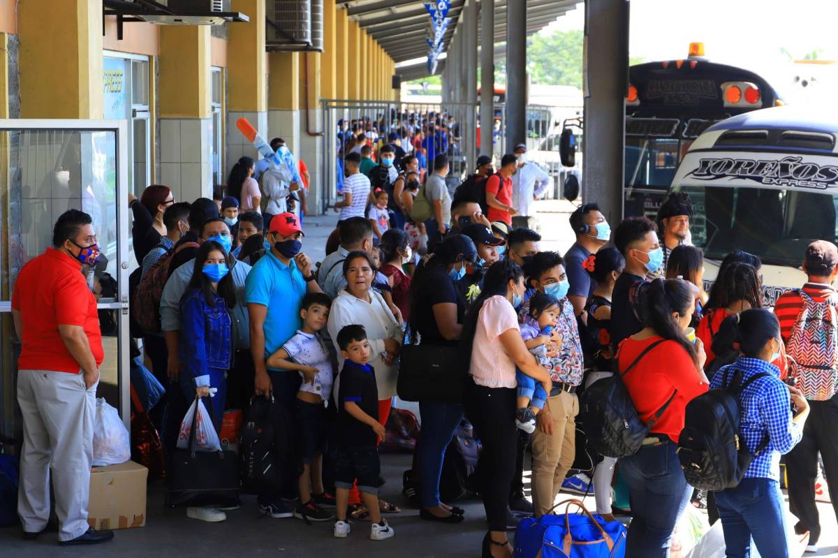Dos terminales de buses más ayudarían a ordenar San Pedro Sula