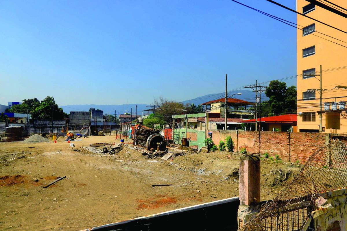 Construyen una subestación eléctrica en el centro de San Pedro Sula