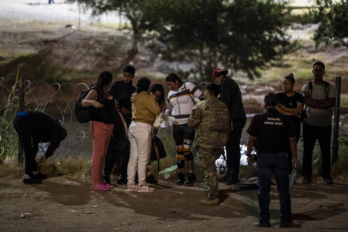 Texas se apresta a declarar estado de emergencia por crisis migratoria