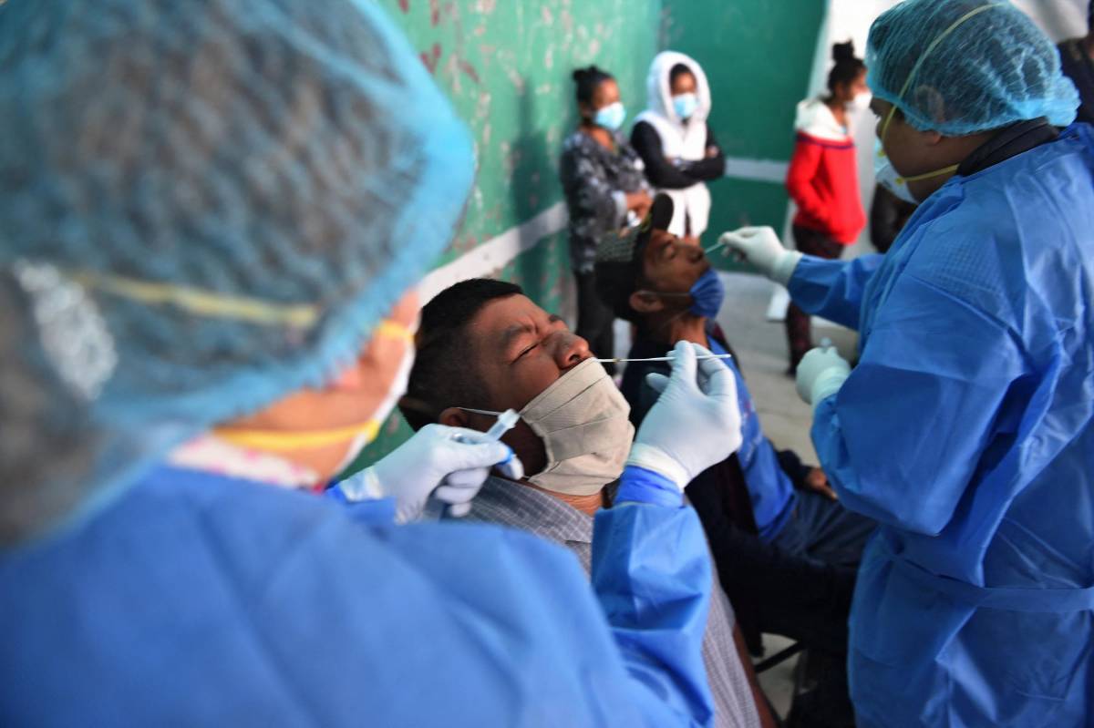 Los migrantes fueron sometidos a test de covid 19.