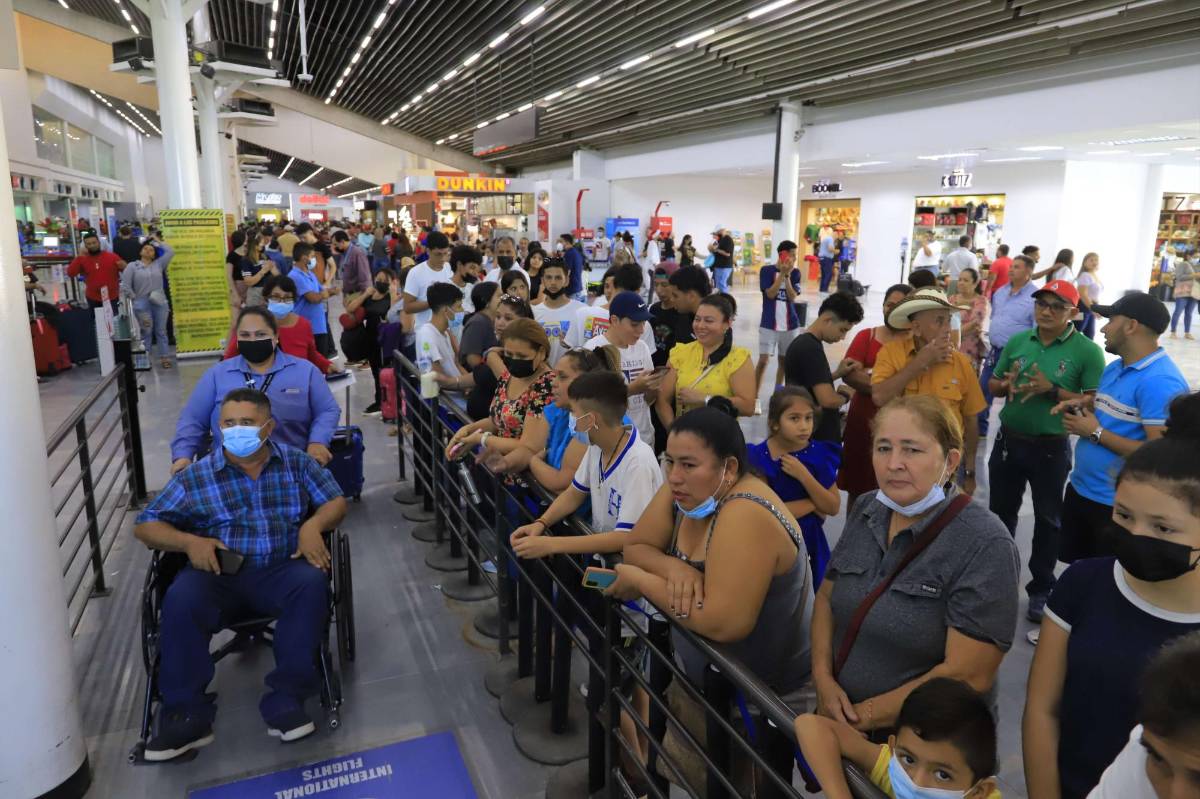 Aerolíneas aumentan las frecuencias por temporada alta