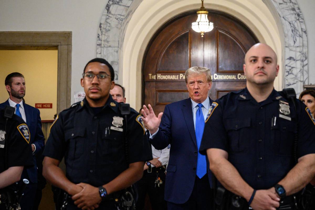 Trump puede perder sus emblemáticos edificios en el juicio por fraude