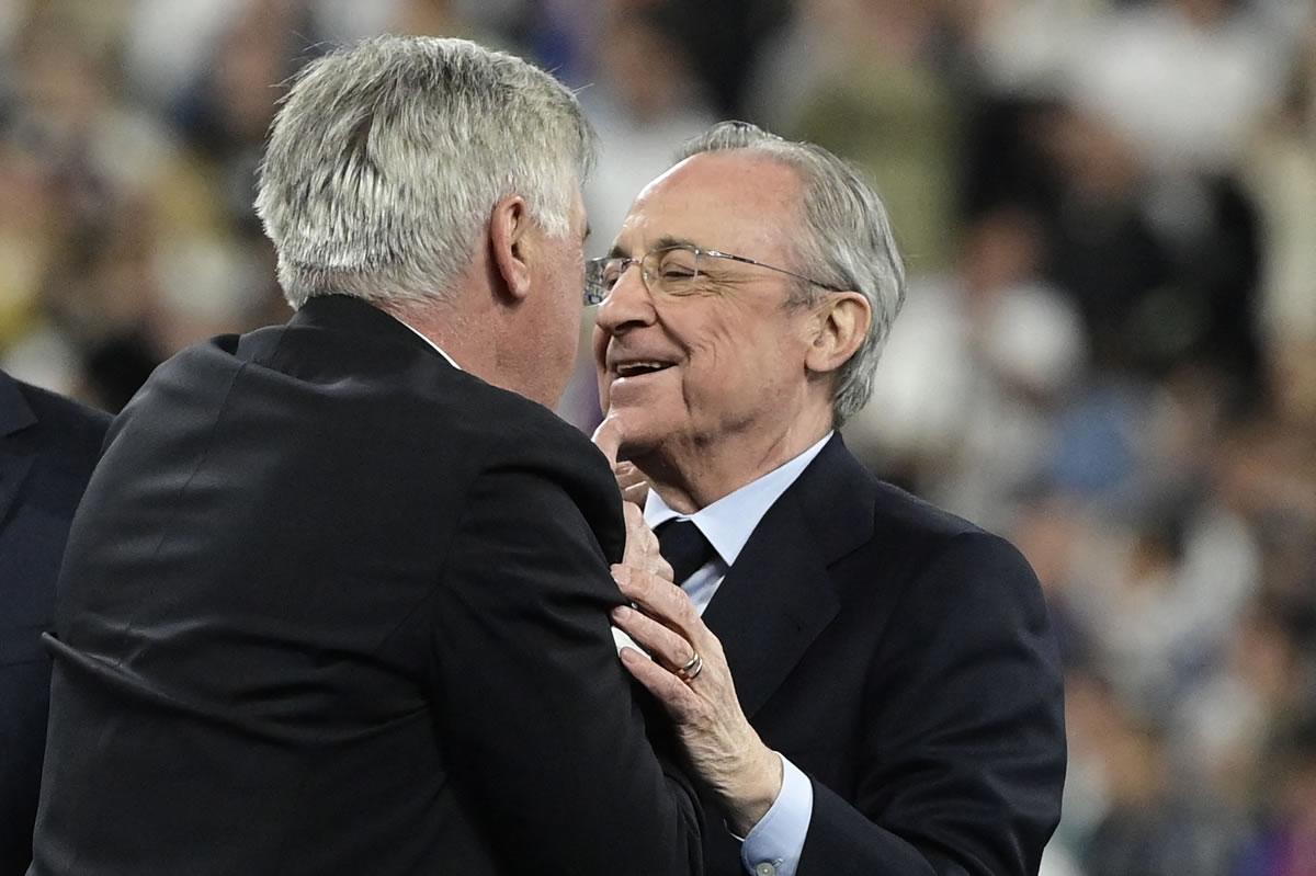El presidente del Real Madrid también felicitó a Carlo Ancelotti.