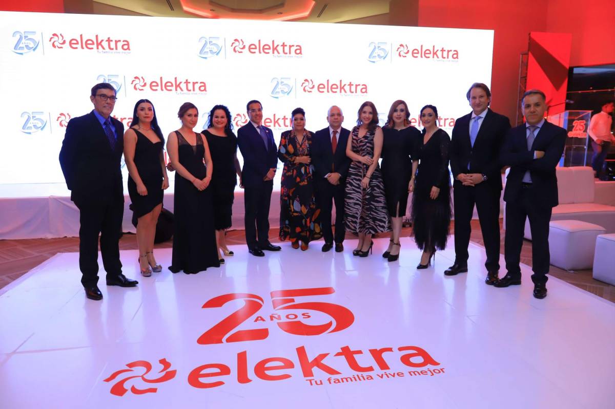 Elektra festeja su 25 aniversario en Honduras