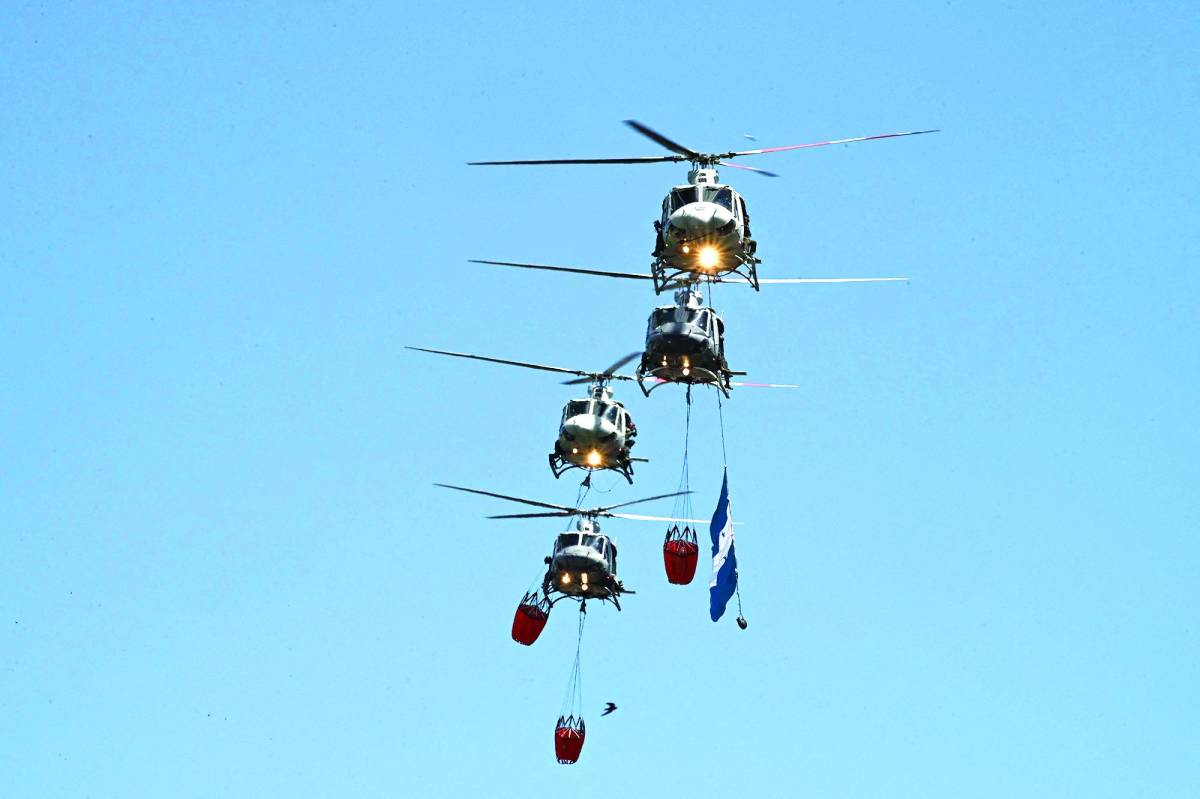 Exhibición de los helicópteros que en verano combaten incendios forestales.