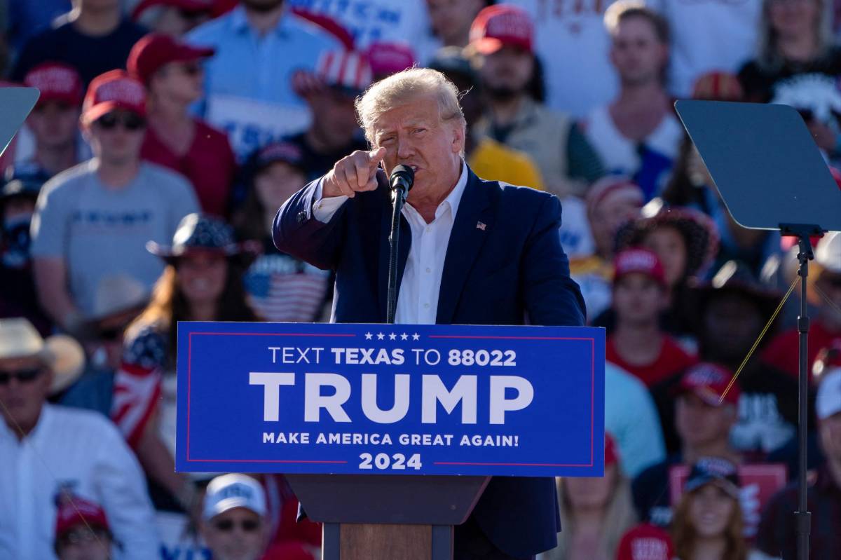 Trump arranca su campaña en Texas y minimiza acusaciones en su contra