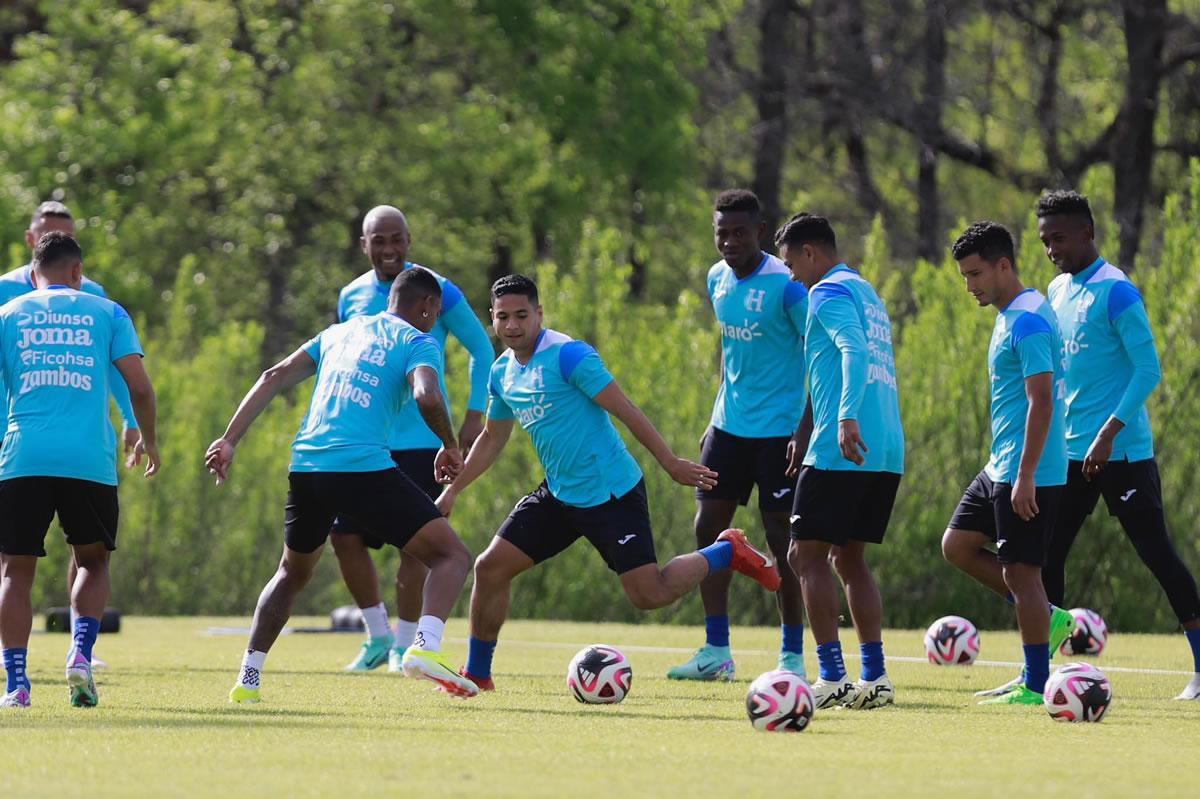 Honduras cierra filas y Rueda pule el 11 titular para enfrentar a Costa Rica