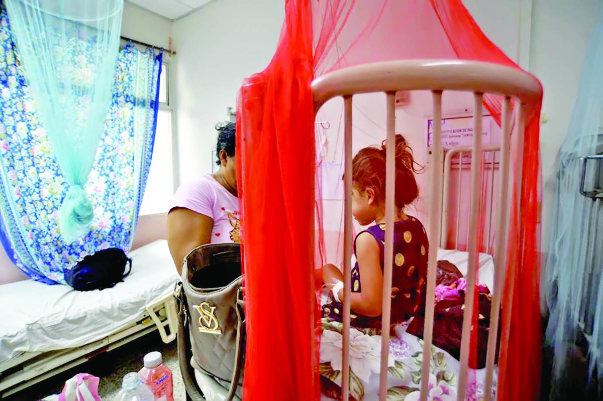 Suben hospitalizaciones de lactantes y embarazadas a causa del dengue