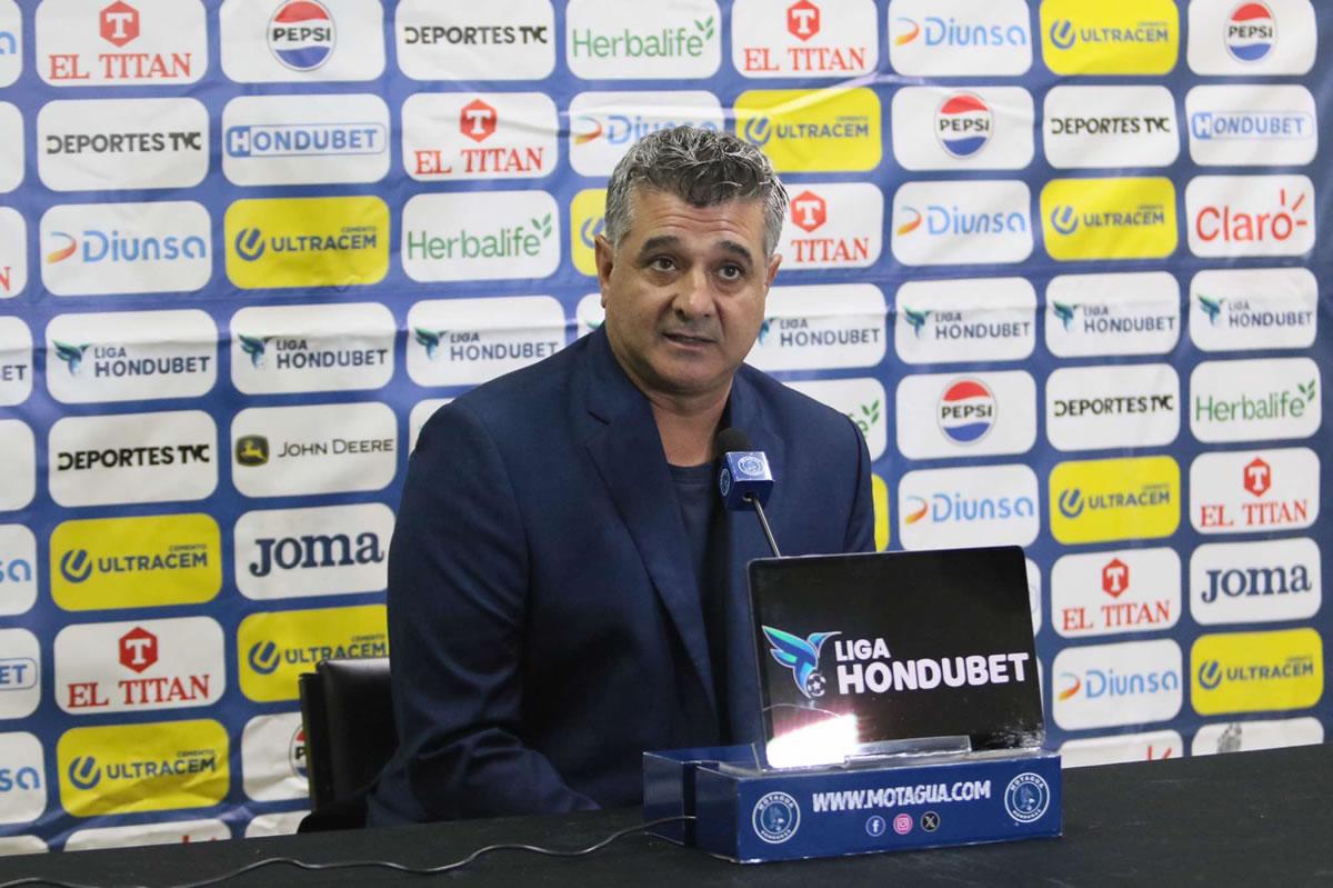 Diego Vázquez quedó en la cuerda floja tras las últimas dos dolorosas derrotas de Motagua.