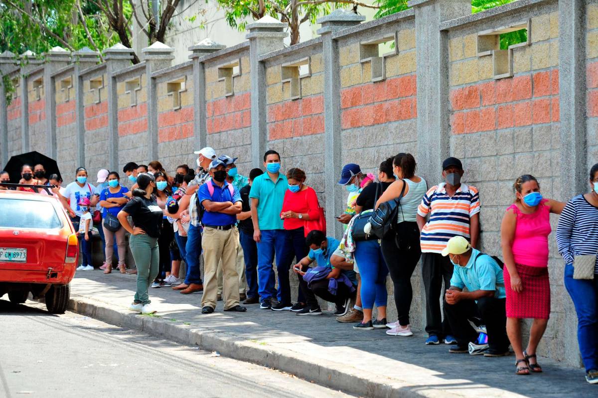 Unos 700,000 hondureños aún no reclaman la nueva identificación