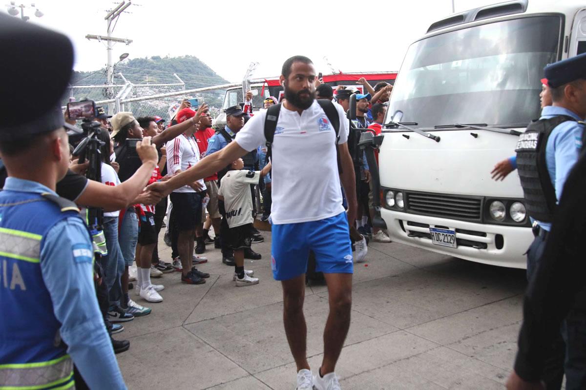 Edrick Menjívar, de probarse en Motagua a convertirse en leyenda de Olimpia