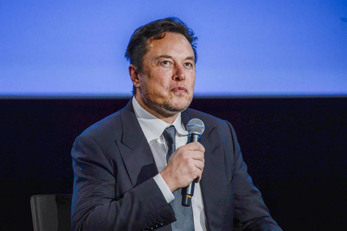 Elon Musk admite que vendió parte de Tesla para “salvar” a Twitter