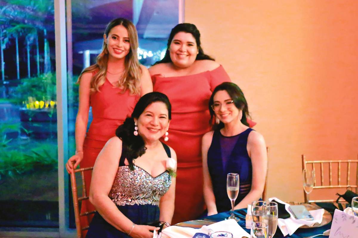 Júbilo y celebración por la unión nupcial de Daniel y Paola