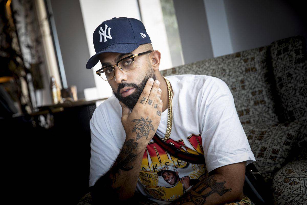 Eladio Carrión pide ayuda económica a sus colegas