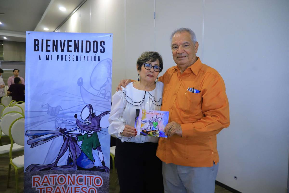 Escritora hondureña María Luisa Martínez presenta su libro “Ratoncito travieso”