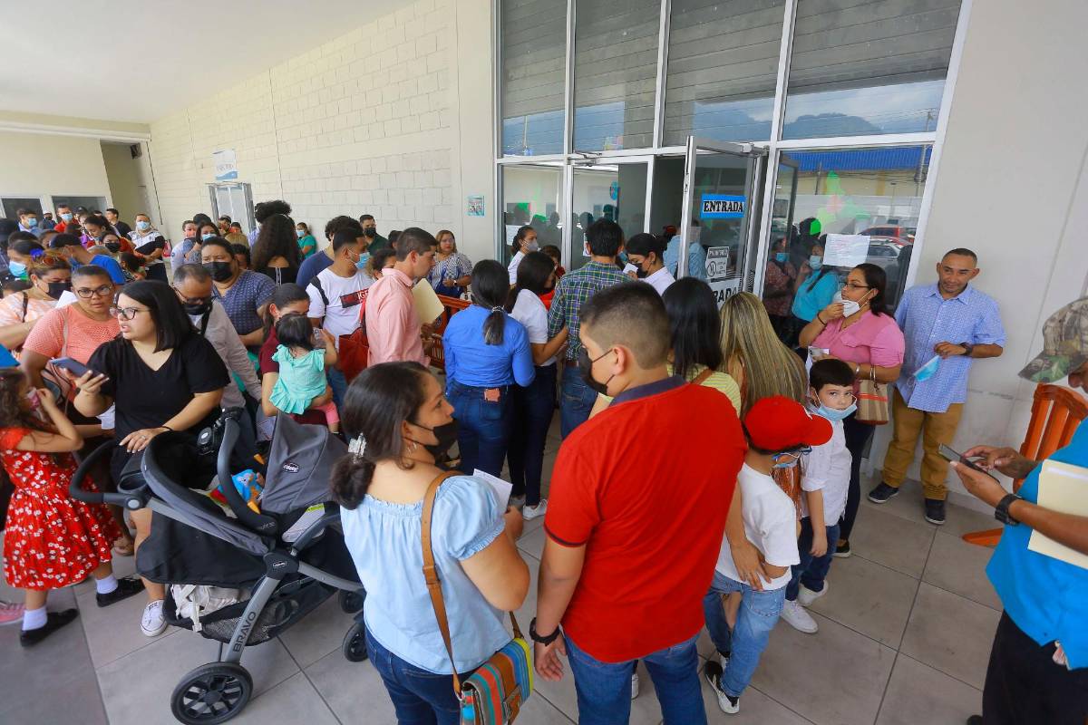 En más de 20% aumenta la emisión de pasaportes por Navidad y fin de año