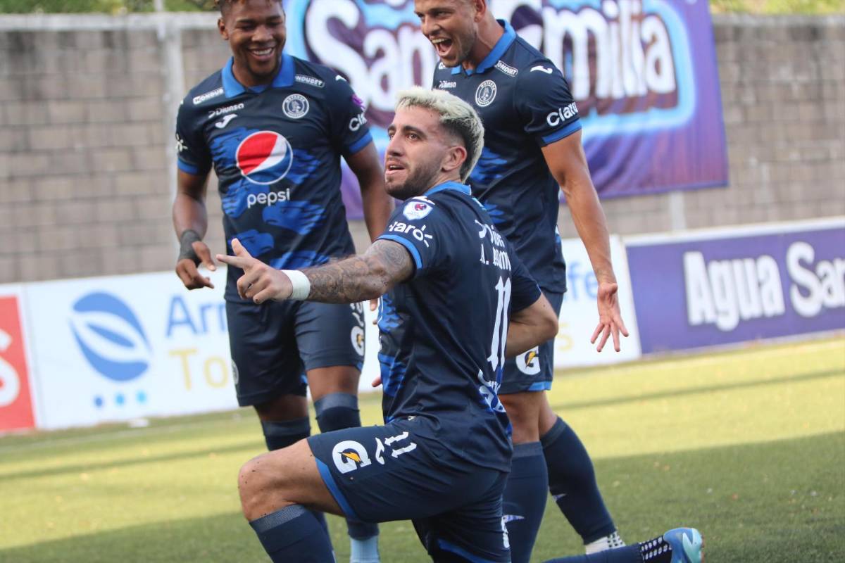 Agustín Auzmendi fue la figura al marcar los dos goles.