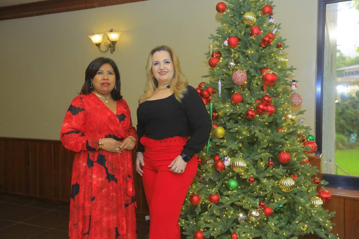 Club Internacional de Mujeres celebra su té navideño 2025
