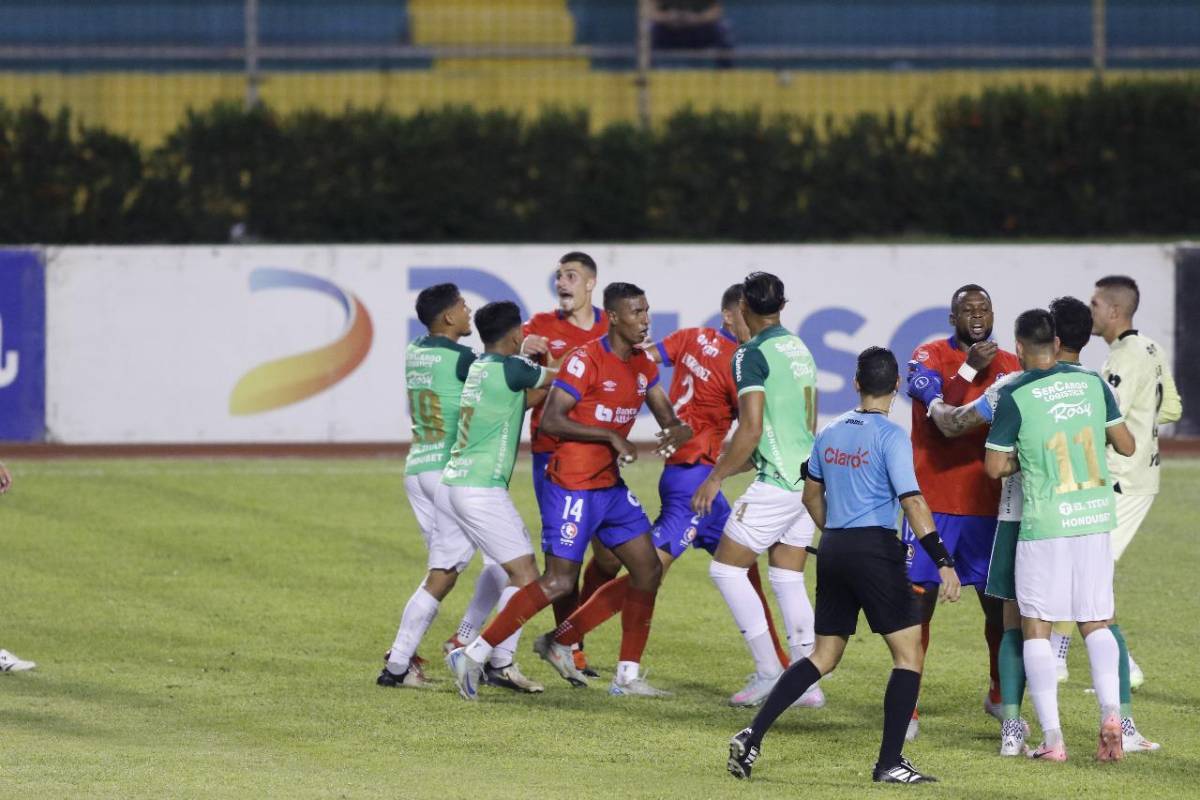 Bronca en el Marathón-Olimpia, dulce 'venganza' de Lavallén y reclamos