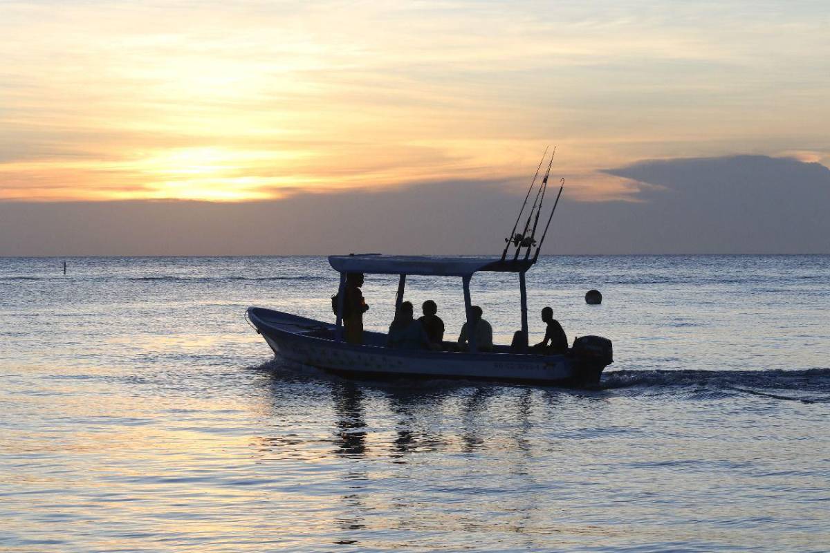 Torneo Internacional de Pesca agita las aguas de Roatán con su edición de 2024