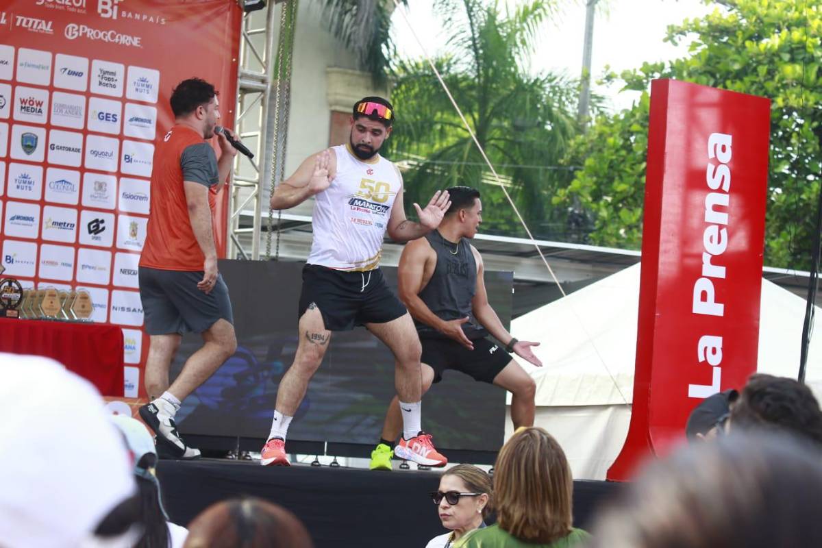 ¡No todo fue correr! Música y baile animaron la Media Maratón
