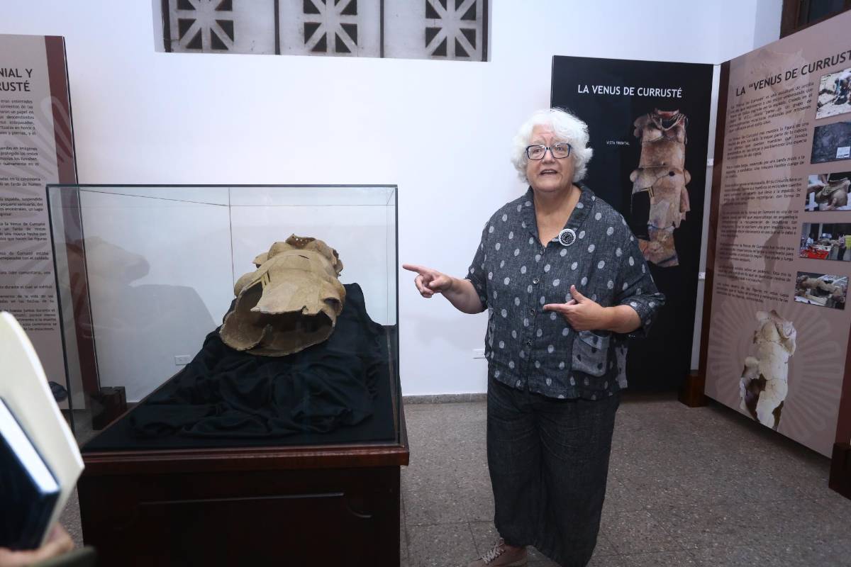 Presentan pieza arqueológica “La Venus de Currusté”