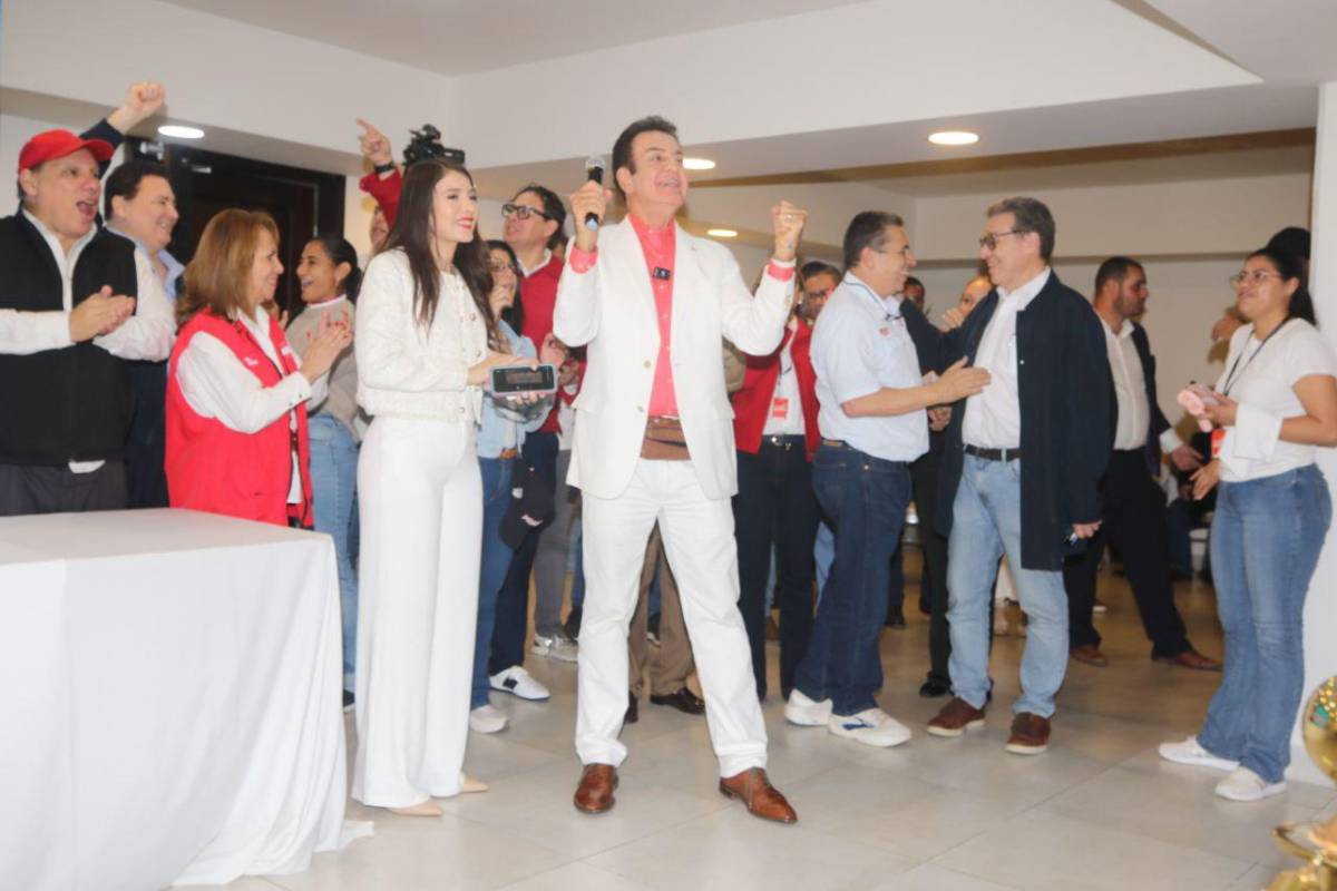 ¿Quién es Salvador Nasralla, el candidato liberal que compite por la presidencia?