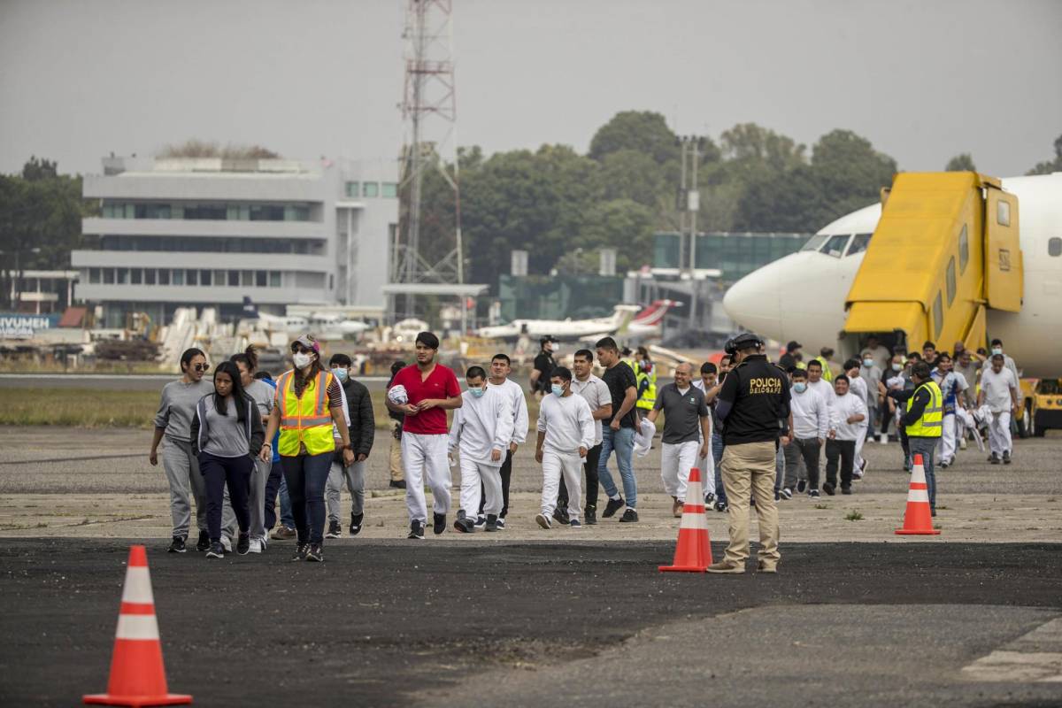 EEUU ha deportado a migrantes a una decena de países con la nueva política fronteriza