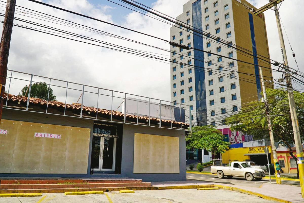 Policía garantiza seguridad en las zonas comerciales