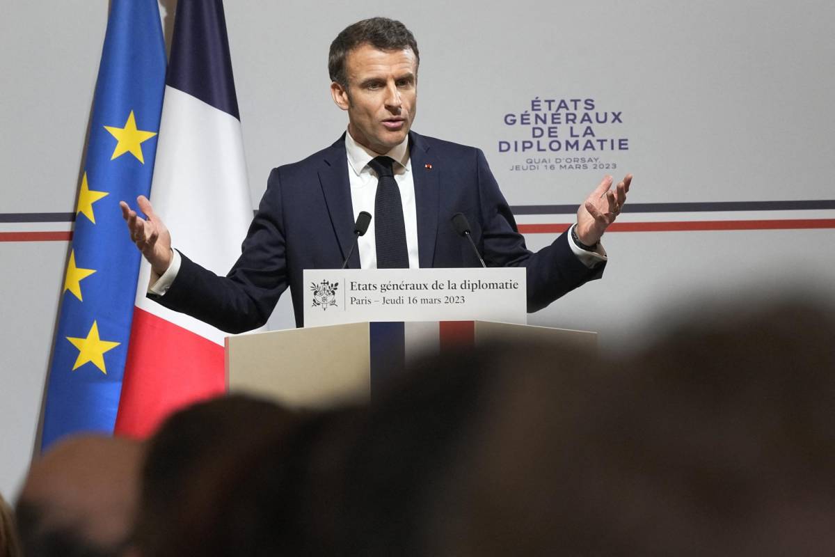 Macron aprueba por decreto el aumento de la edad jubilatoria y desata nueva crisis en Francia