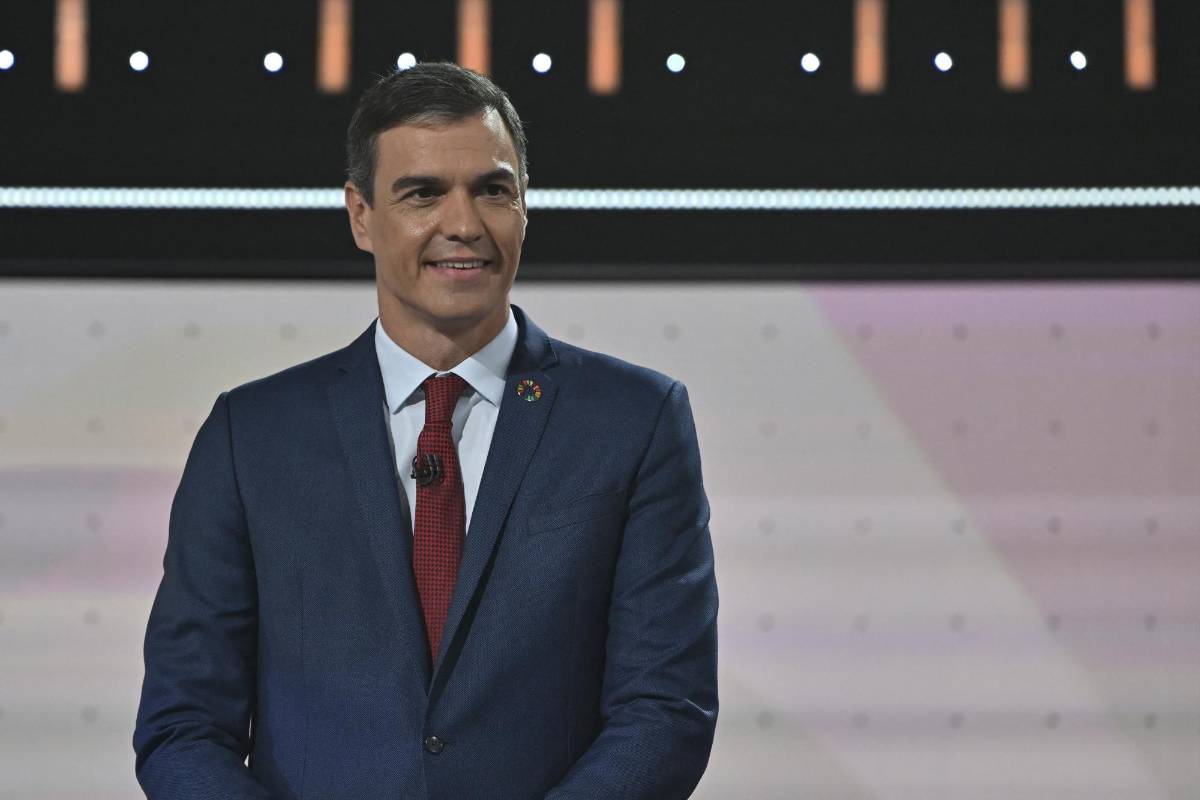 Pedro Sánchez queda al frente de un gobierno en funciones en España
