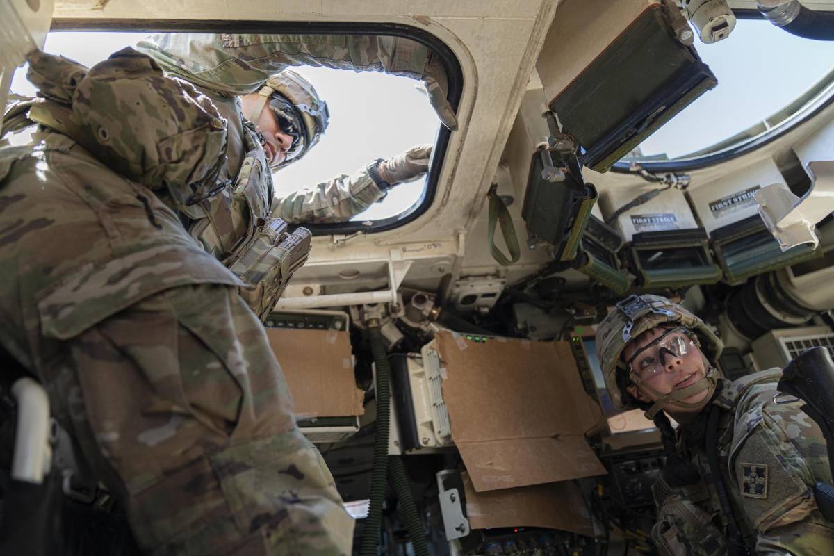 Tanques y drones: así luce la frontera militarizada en la era Trump