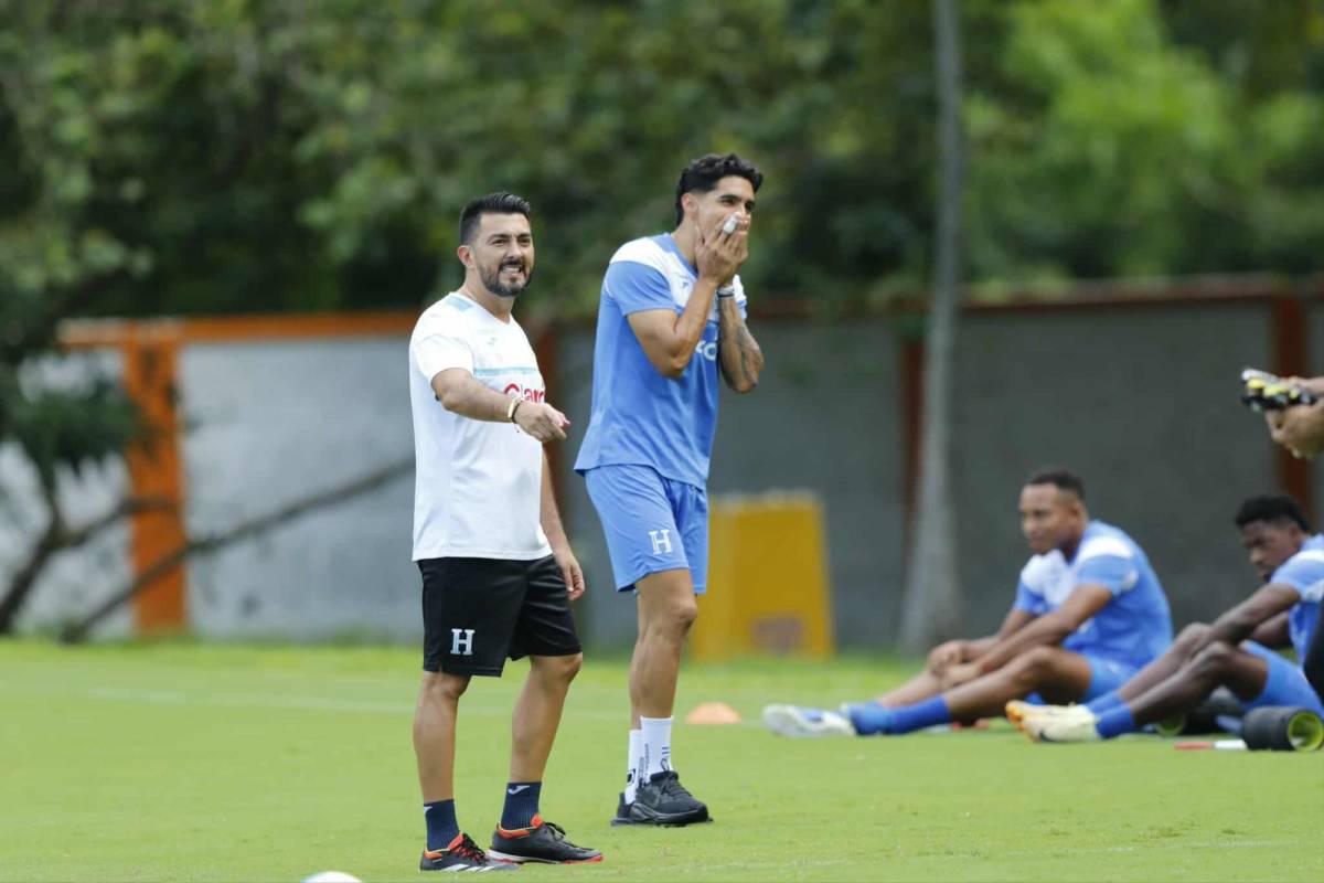 Selección de Honduras con nuevos legionarios, gesto de Palma e invitada especial