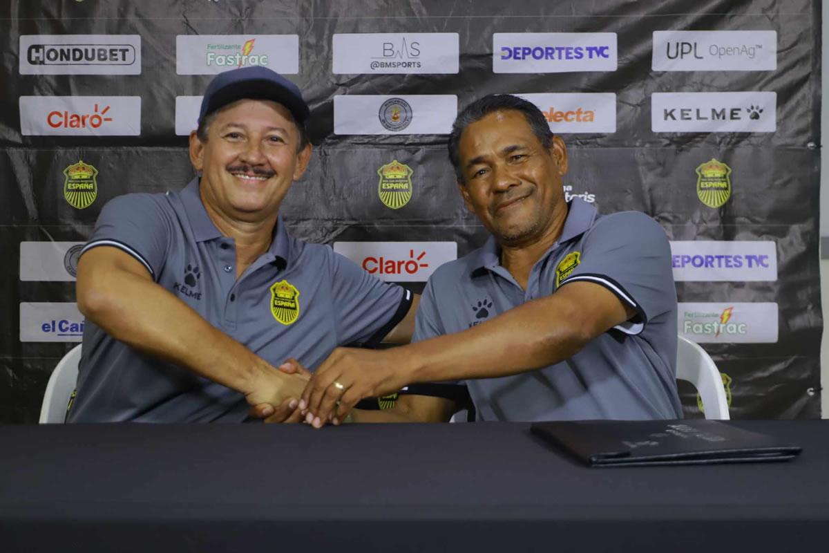 José Valladares formó dupla con Mauro Reyes al frente de la Máquina.