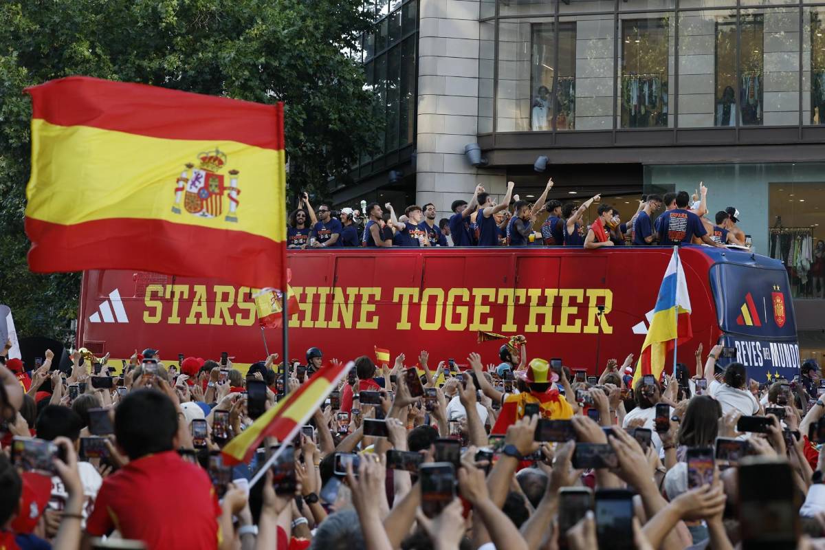 Locura de España, 'mensaje' de Trump, petición de Yamal y Gavi vs Paredes