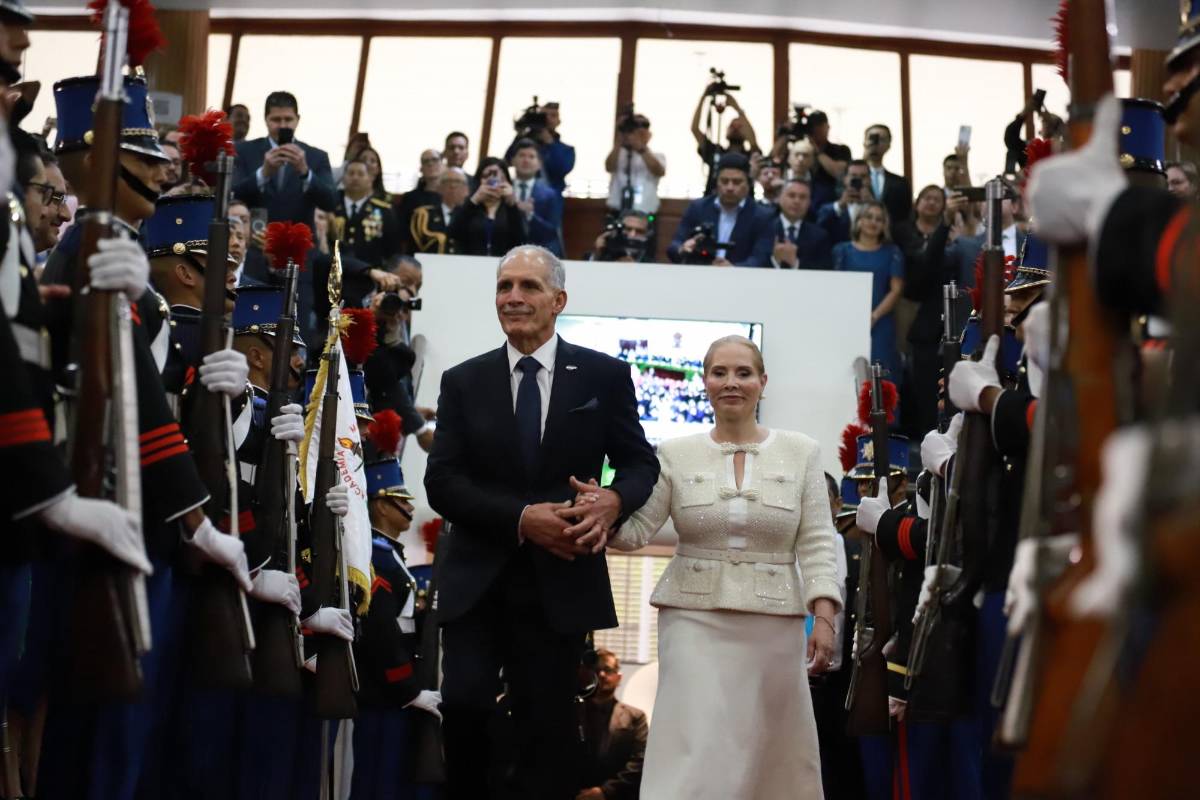 Lo que no se vio: Pepe Lobo y máxima seguridad en toma de posesión de Nasry Asfura