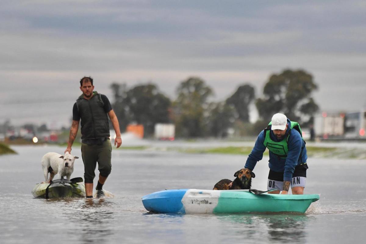 Devastadoras inundaciones en Argentina obligan a evacuar a miles de personas