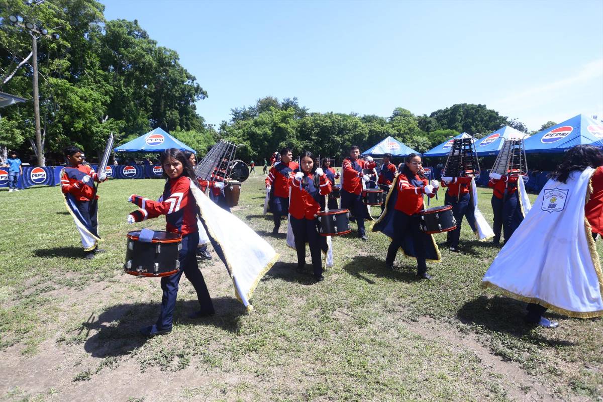 Banda del Instituto Triunfo de la Cruz, de Tela
