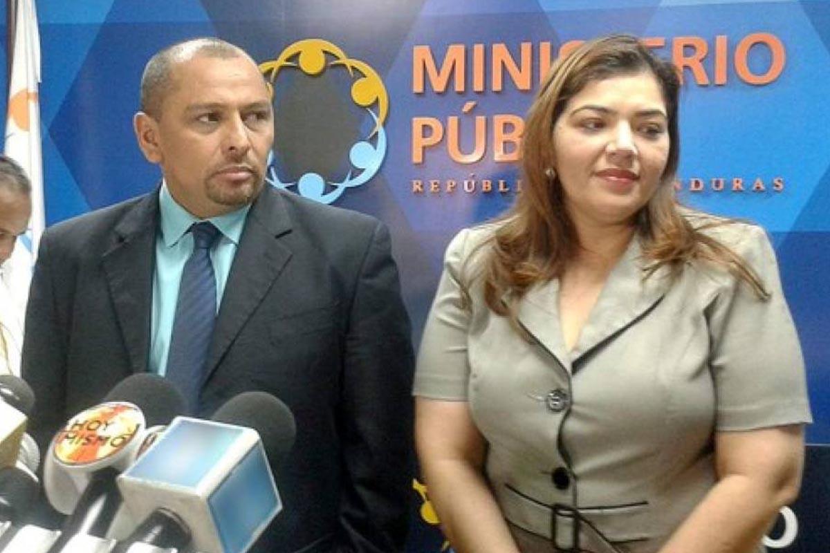 Fiscal general remueve al director y subdirectora de la Atic