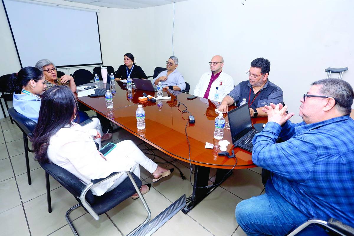 Como un medio cercano a su comunidad, Diario LA PRENSA lanza su campaña “Todos contra el dengue”, para crear conciencia y evitar que esta enfermedad siga cobrando vidas.