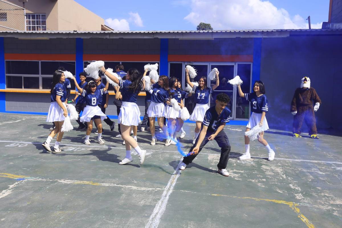 Así fue la “Senior entrance” 2025 de la Genesis Bilingual School and Institute