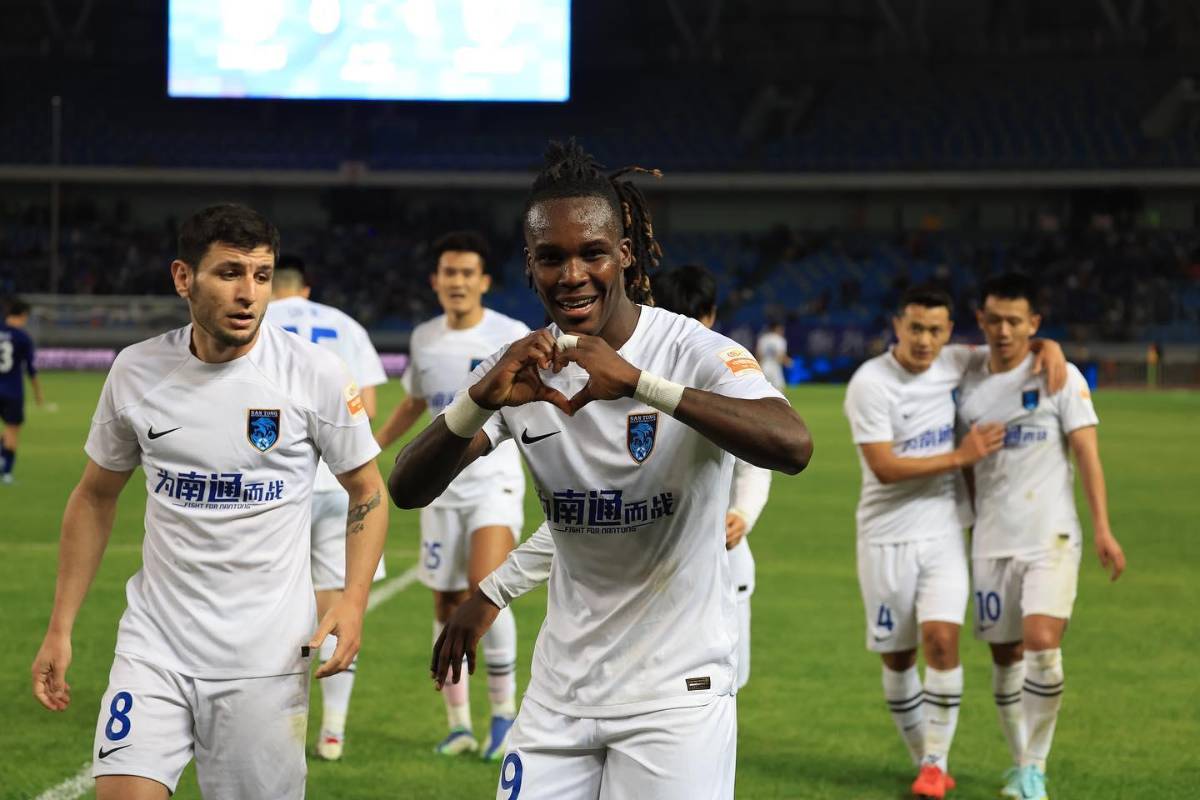 Rubilio Castillo responde a la controversia de indisciplina en la Selección