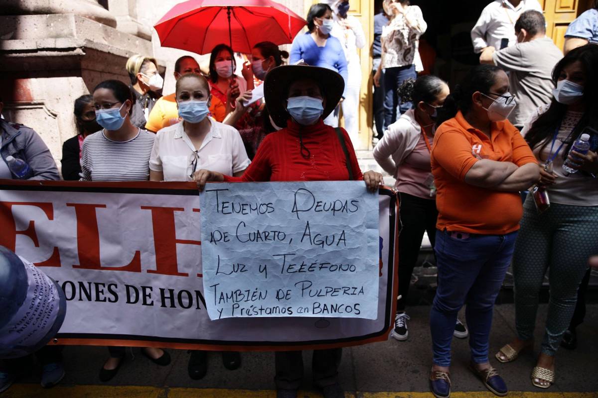 Altos funcionarios recibirán compensaciones laborales