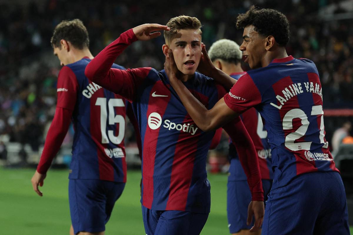 Fermín López abrió el marcador para el Barcelona ante el Valencia.