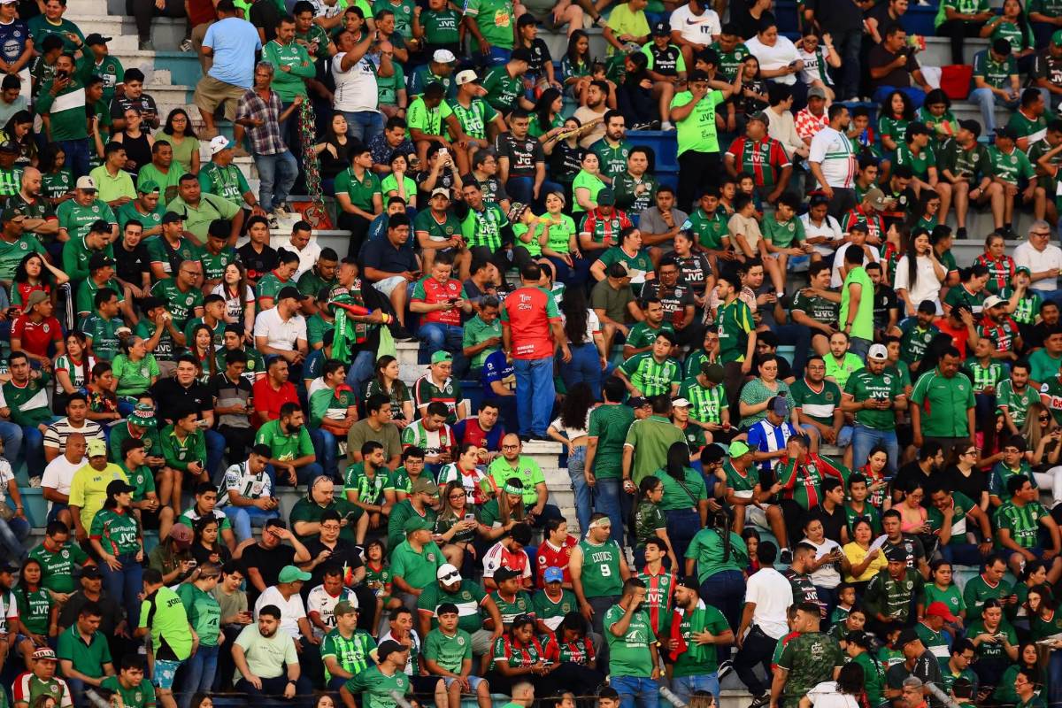 Rubia enamoró: las bellas chicas que cautivaron en la final Marathón-Motagua