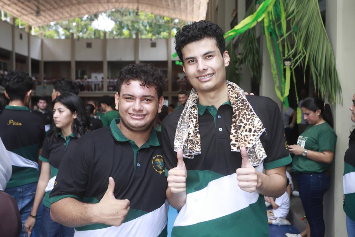 FOTOS: Seniors 2026 de la Franciscan School celebran su entrada triunfal