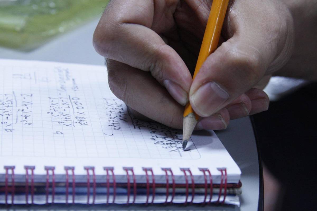 Planean retomar clases nocturnas en todos los niveles