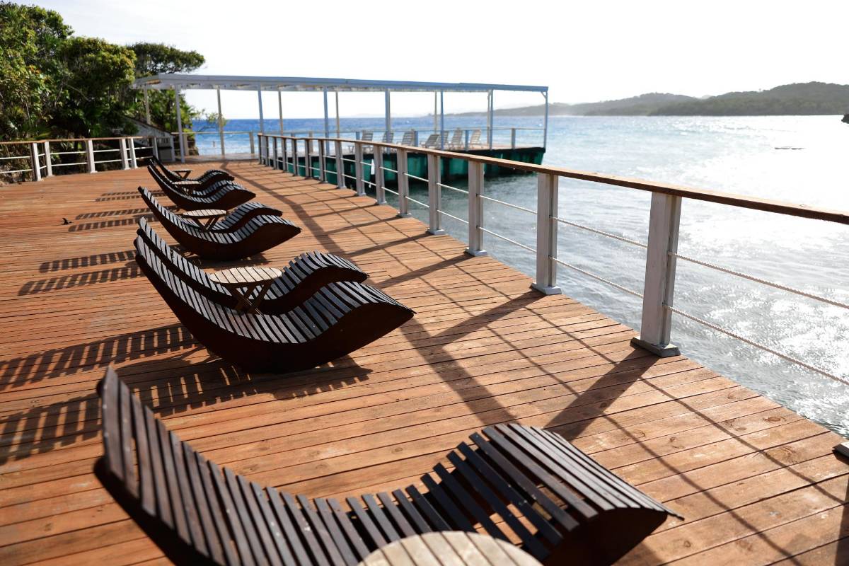 Hotel Media Luna: un lugar que cautiva con su belleza en las playas de Roatán